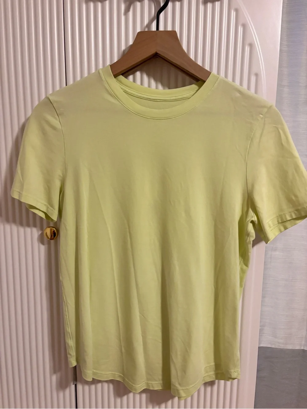 Women’s Lululemon Crew Neck T-Shirt in highlighter Yellow